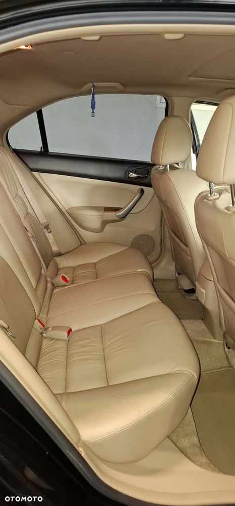 Honda Accord 2.0 Executive - 13