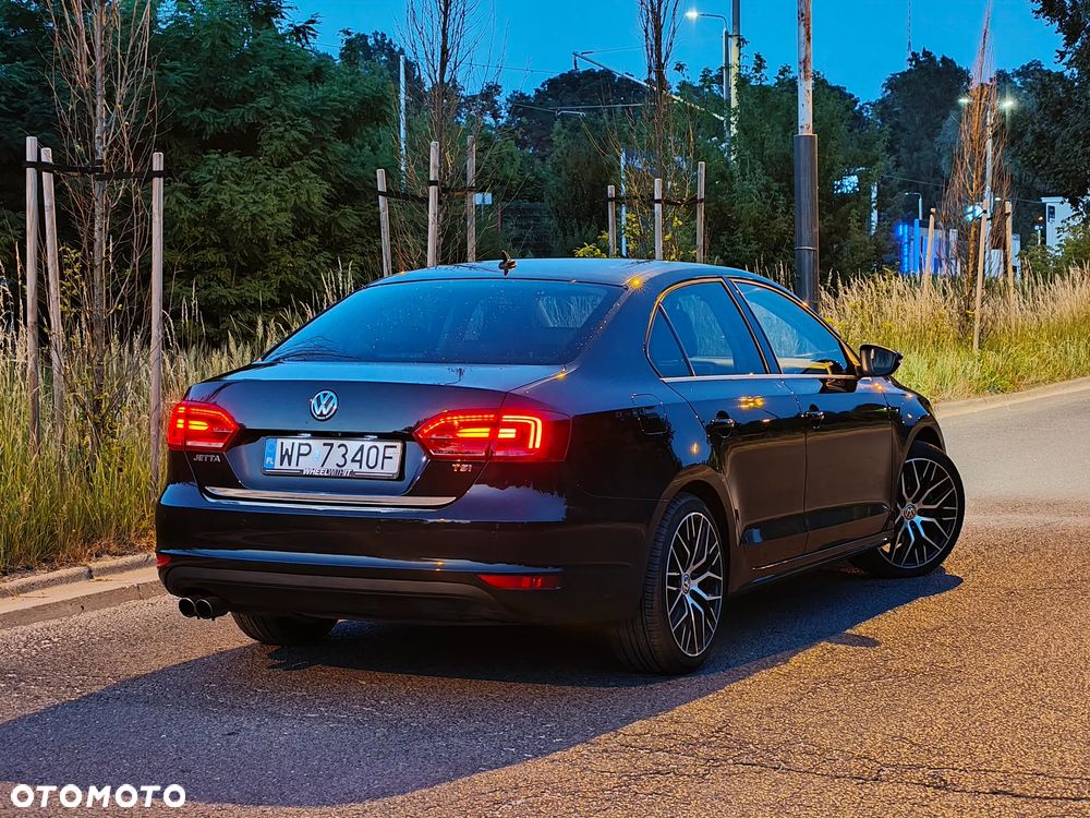 Volkswagen Jetta 1.4 TSI Highline Optimum DSG - 12