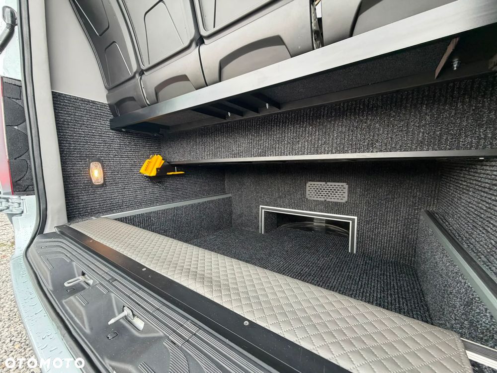 Mercedes-Benz Sprinter 519 - 7