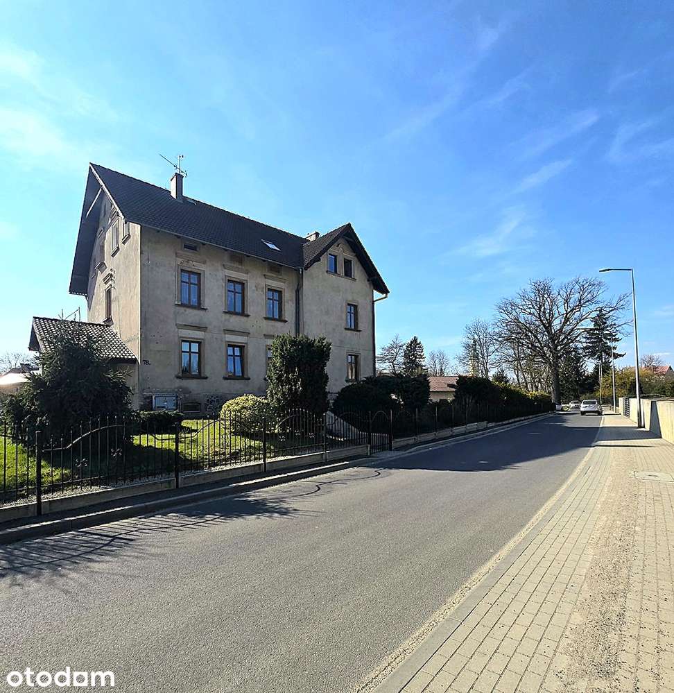 Mieszkanie z ogrodem i garażem, Lubań