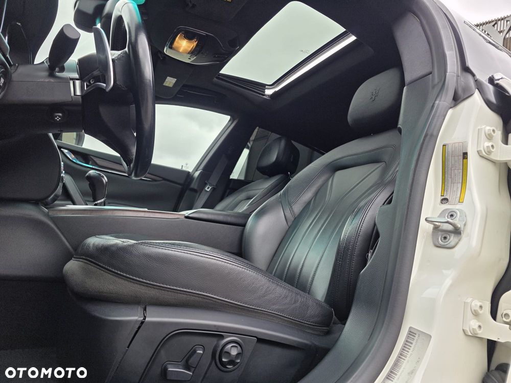 Maserati Quattroporte Q4 GranSport S - 6