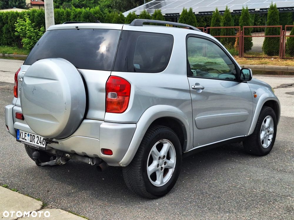 Toyota RAV4 D-4D 4x4 - 4