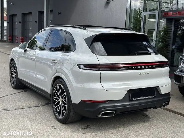 Porsche Cayenne E-Hybrid - 4