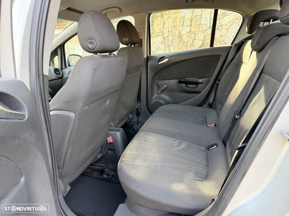 Opel Corsa 1.3 CDTi Enjoy - 10