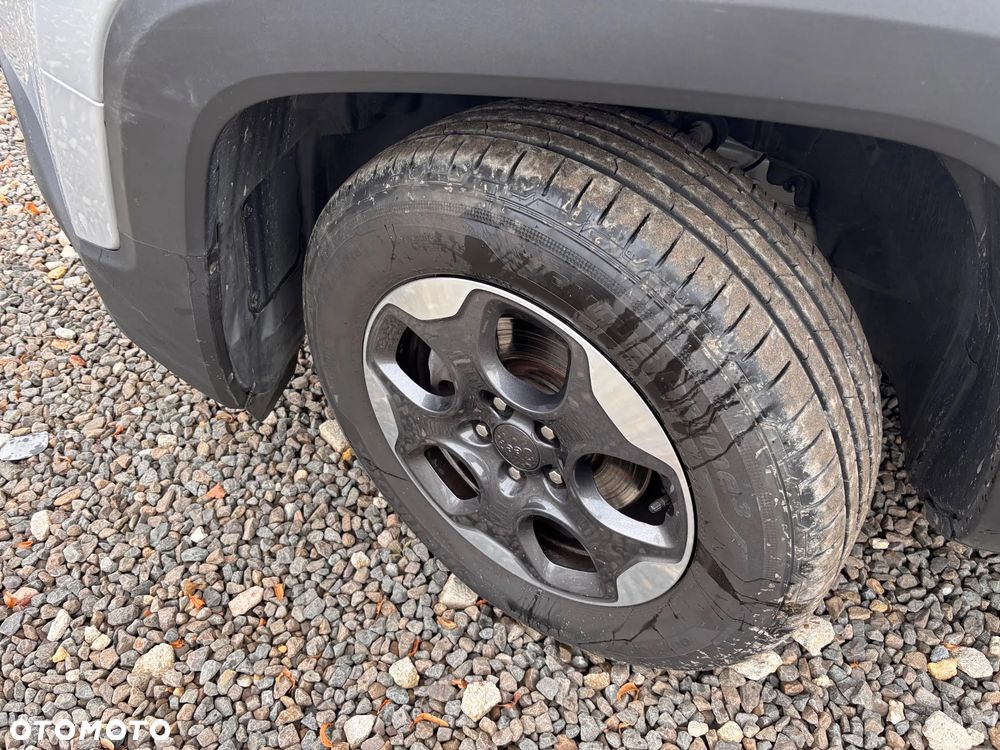 Jeep Renegade 1.4 MultiAir DSG Longitude - 16
