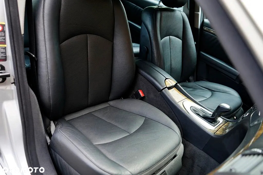 Mercedes-Benz Klasa E 200 T CDI Automatik Avantgarde - 21