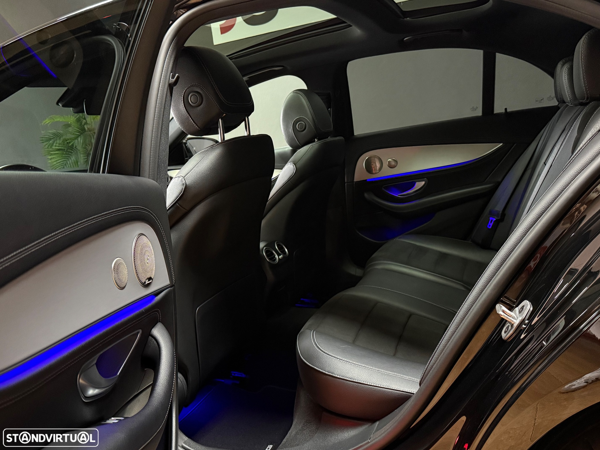 Mercedes-Benz E 300 de AMG Line - 12