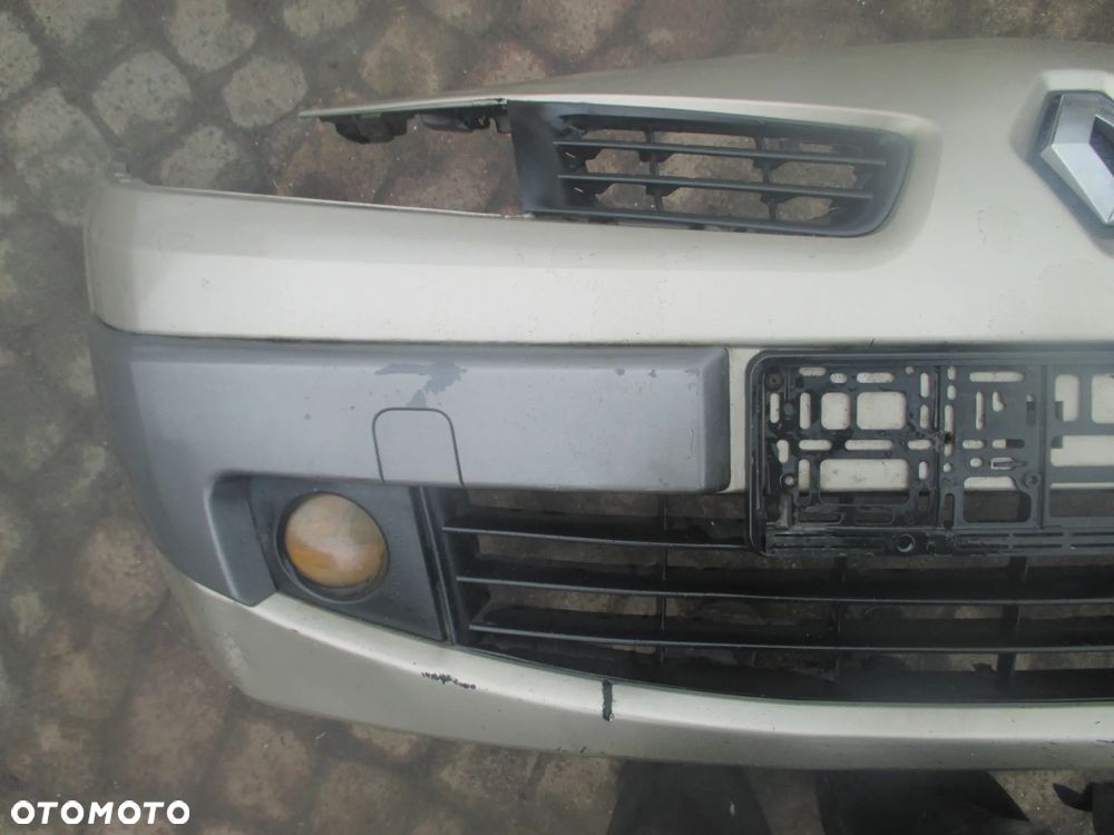 zderzak Megane II lift - 4