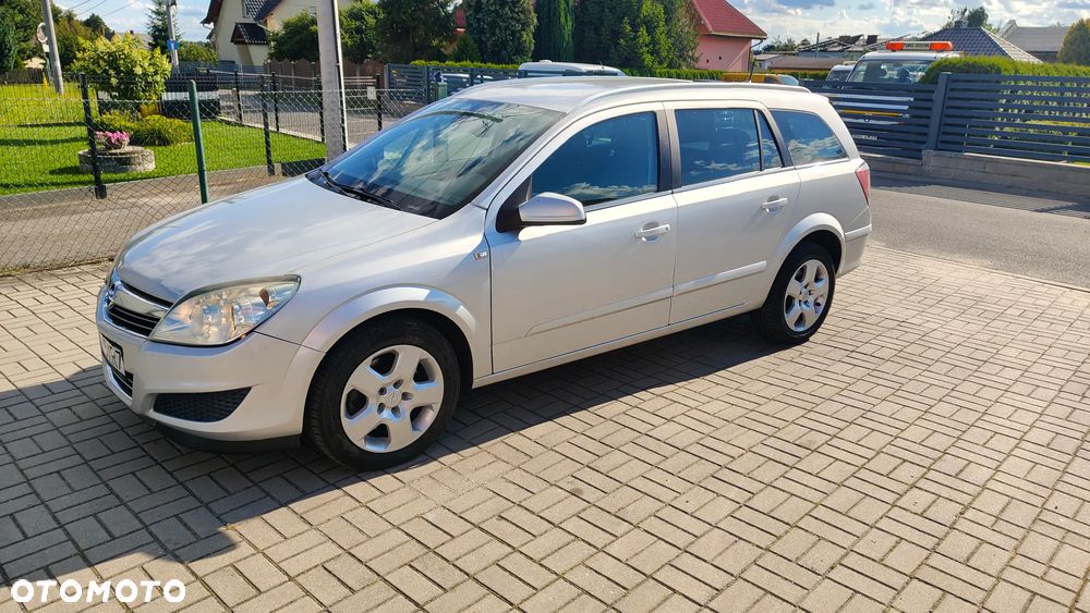 Opel Astra 1.9 CDTI DPF NAVI
