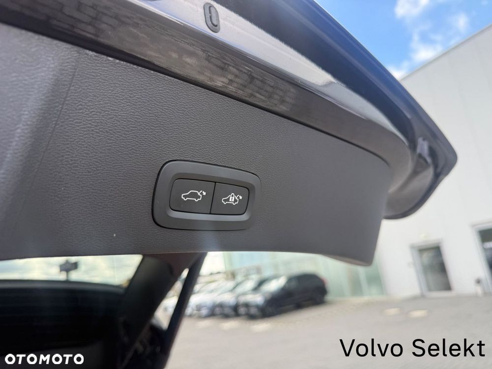 Volvo XC 40 - 41
