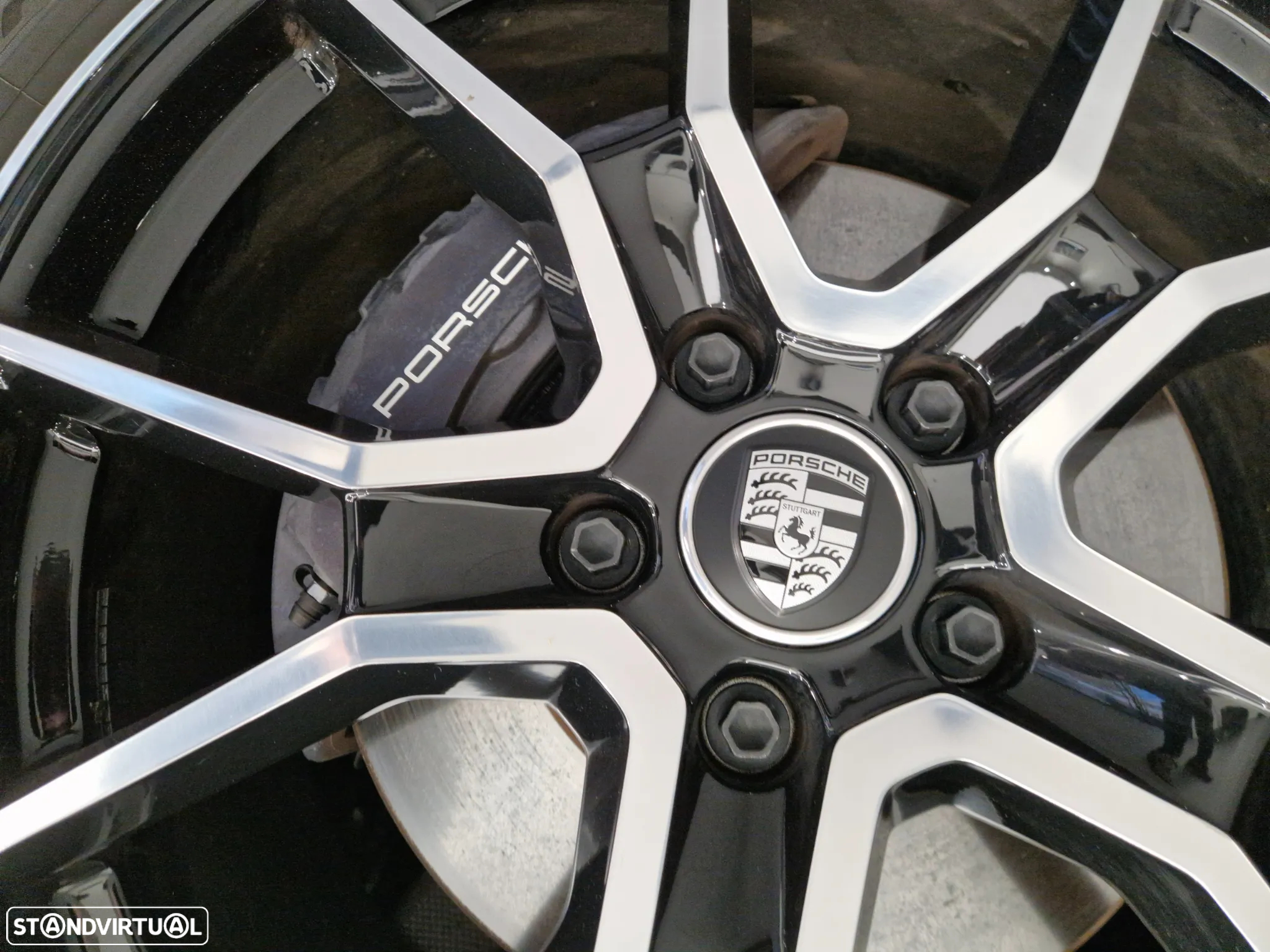 Porsche Taycan Standard - 13
