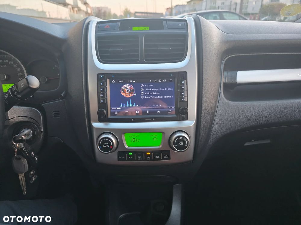 Kia Sportage 2.0 (kla) / Voyage - 25