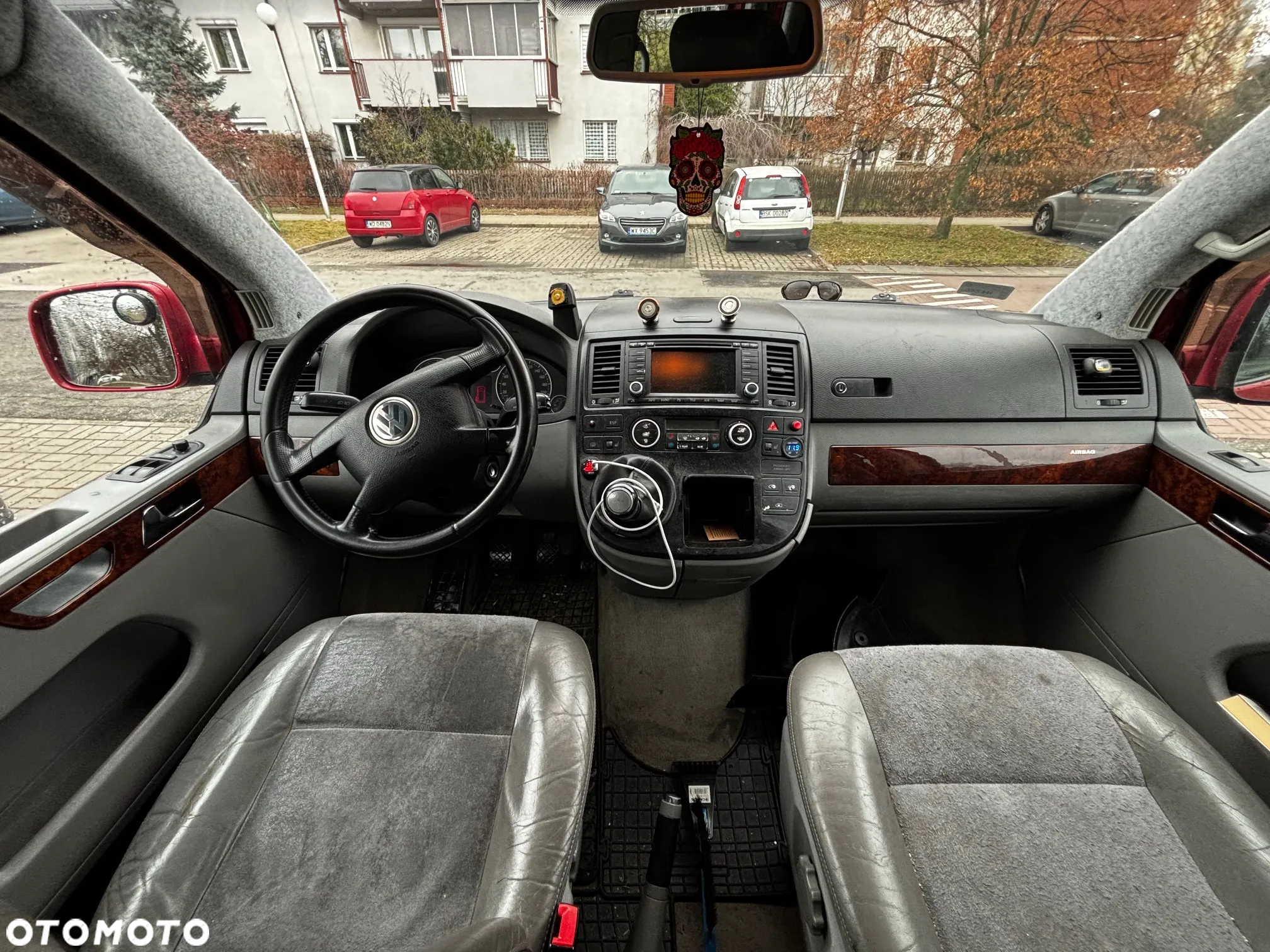 Volkswagen Multivan - 12
