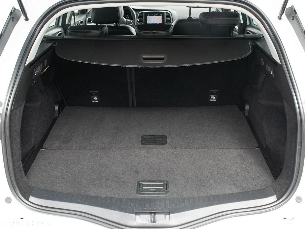Renault Megane 1.3 TCe FAP Techno EDC - 29