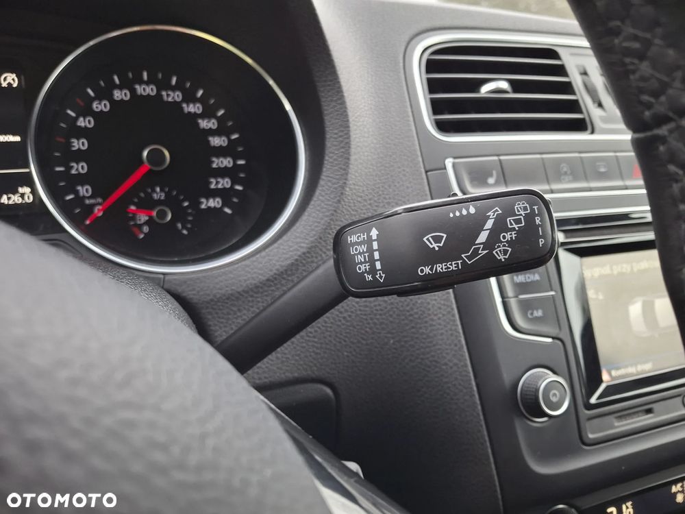 Volkswagen Polo 1.4 TDI (Blue Motion Technology) Highline - 21