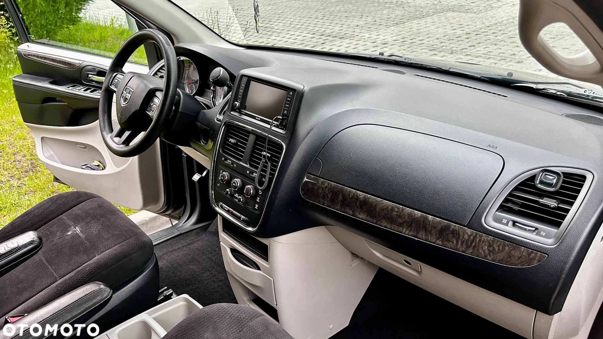 Dodge Grand Caravan 3.6 Express - 27
