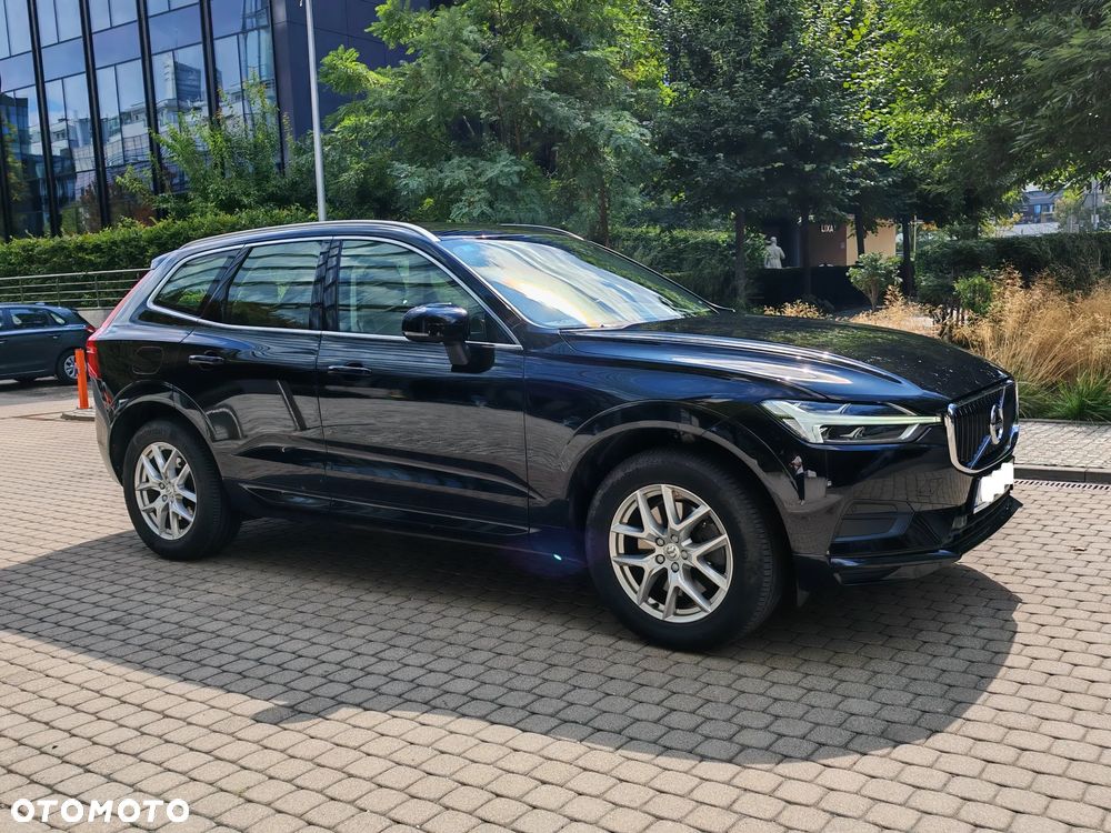 Volvo XC 60 B4 D AWD Momentum Pro - 2