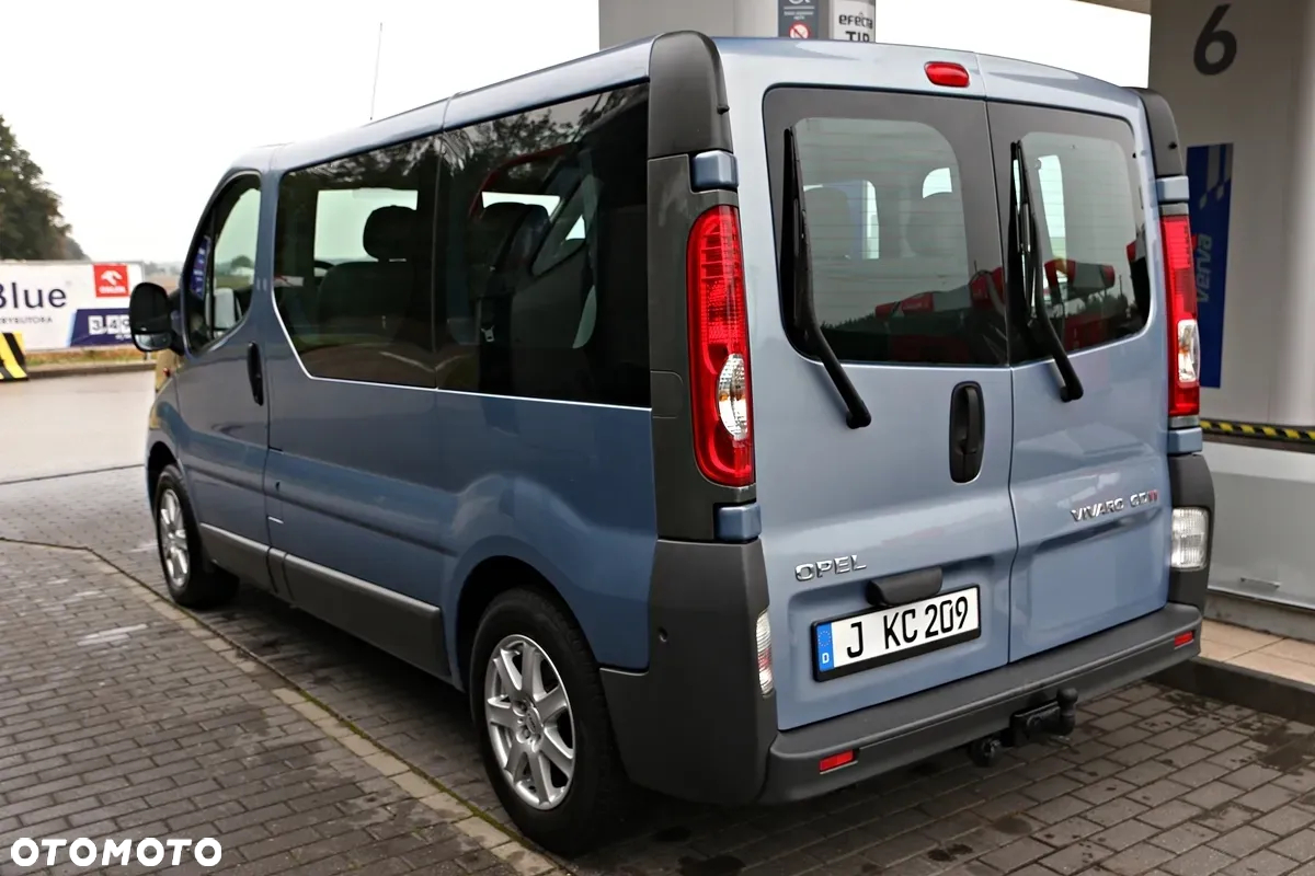 Opel Vivaro - 17