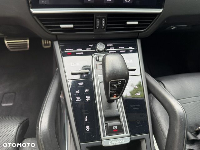 Porsche Cayenne Turbo - 10