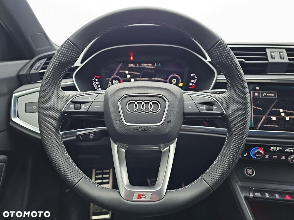 Audi Q3 Sportback - 12