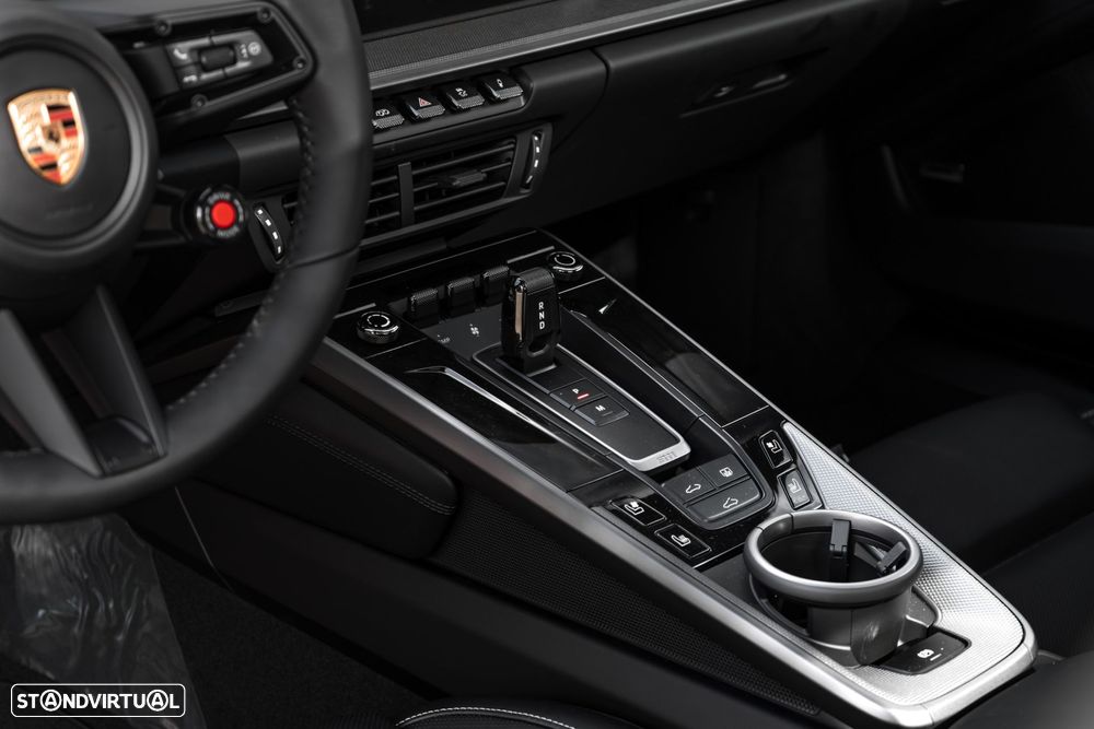 Porsche 911 (992) Carrera 4S PDK - 23