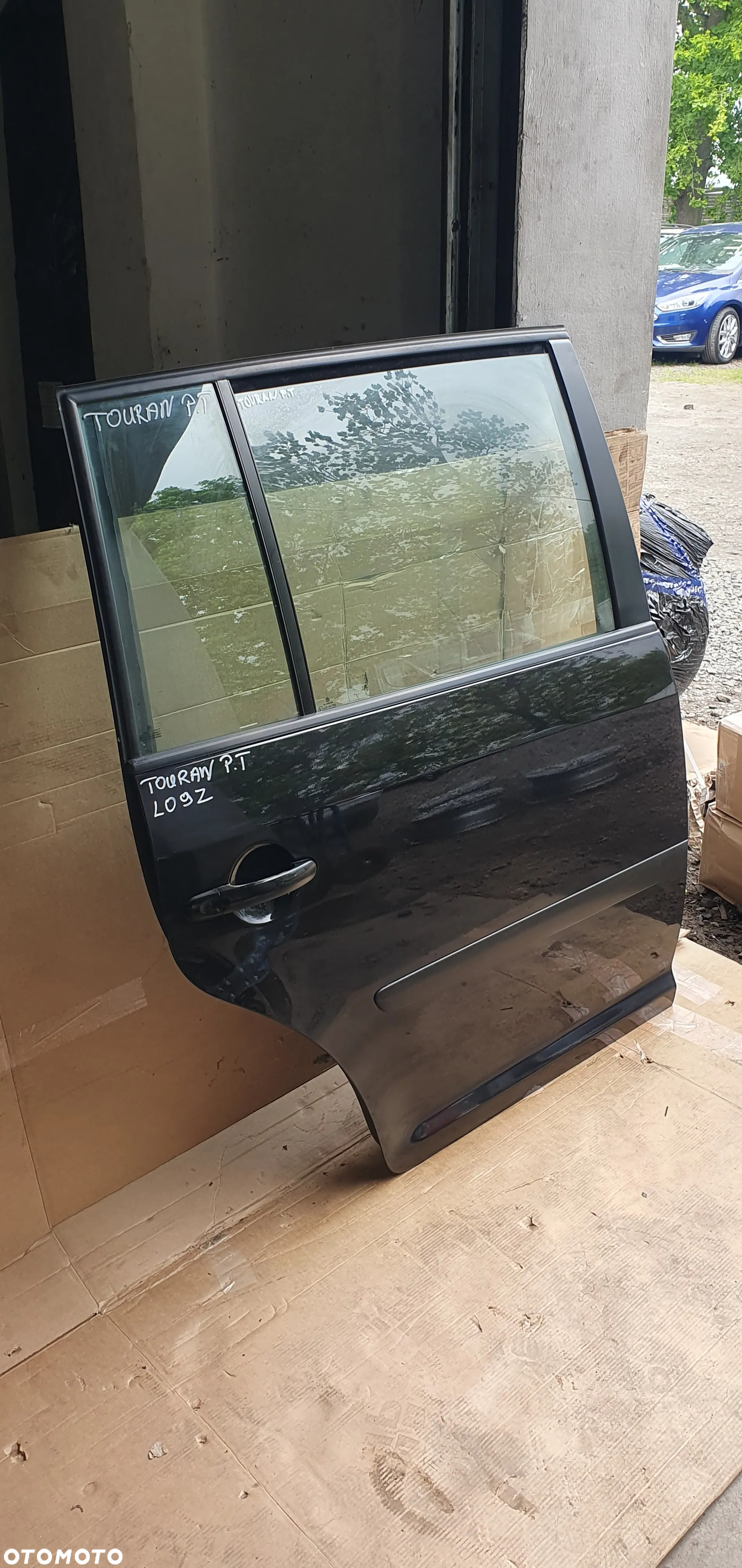 Drzwi prawy tył tylne prawe VW Touran 1T0 LC9Z - 3