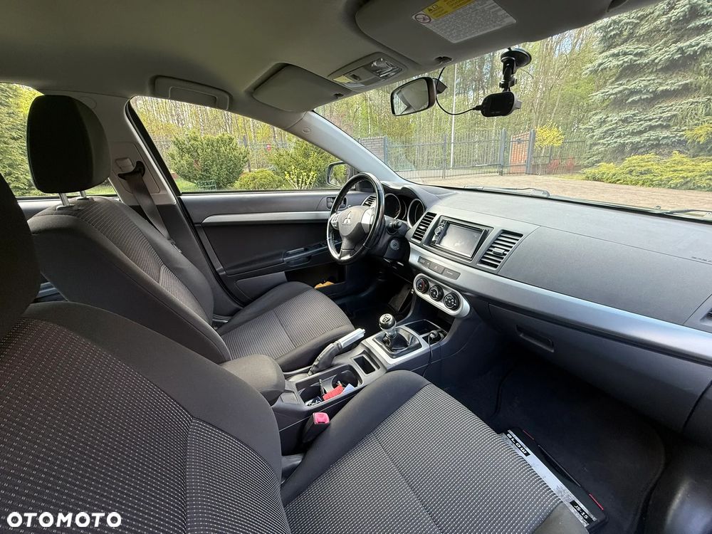 Mitsubishi Lancer 1.6 ClearTec Inform - 15