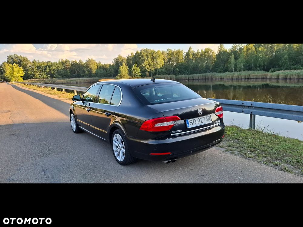 Skoda Superb 2.0 TDI Ambition - 3
