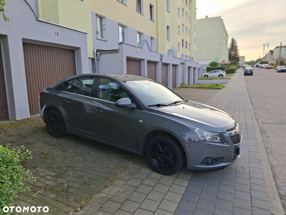 Chevrolet Cruze 1.8 LT - 3