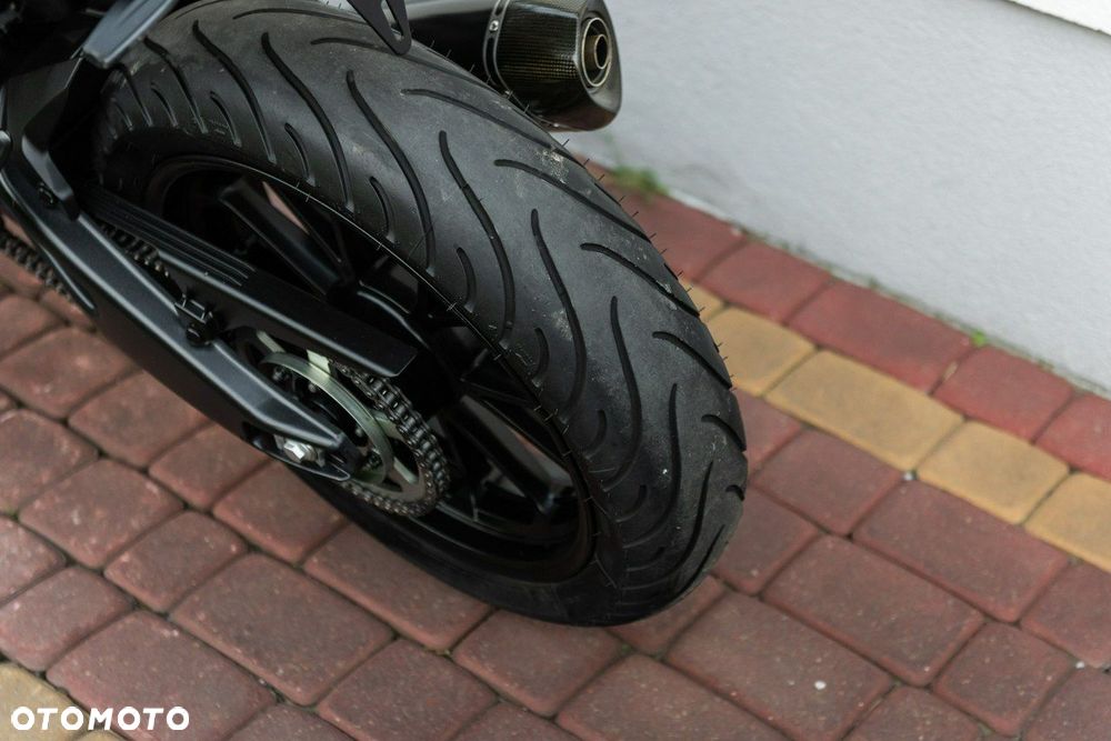 Yamaha MT - 8
