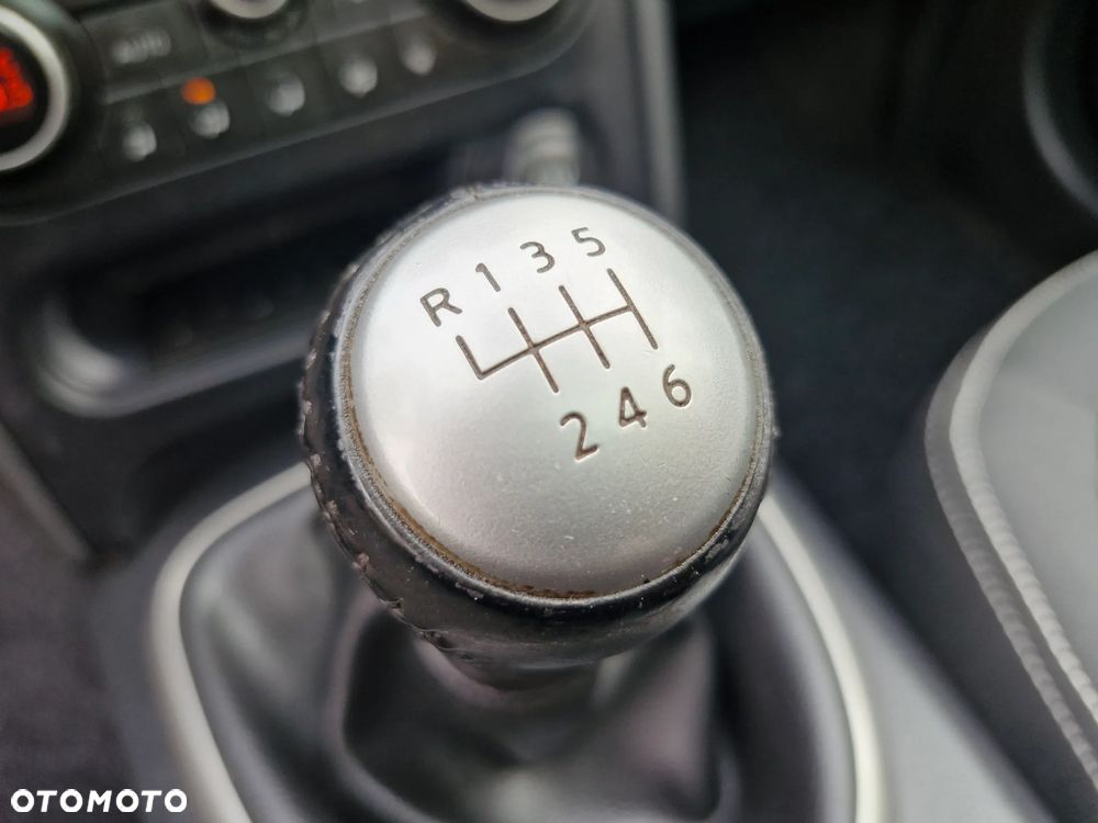 Nissan Qashqai 2.0 tekna - 23