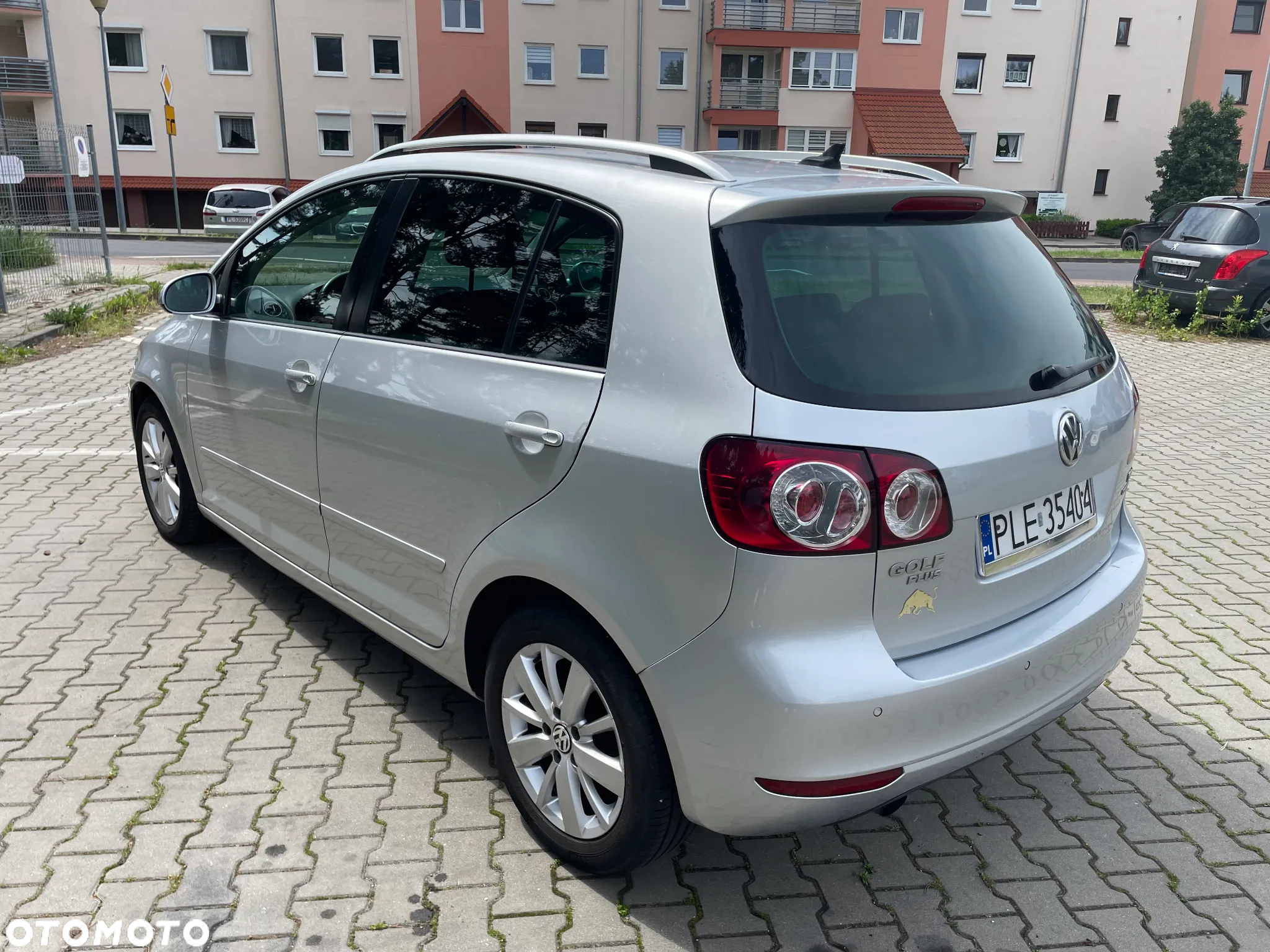 Volkswagen Golf Plus 1.6 TDI DPF Highline - 11