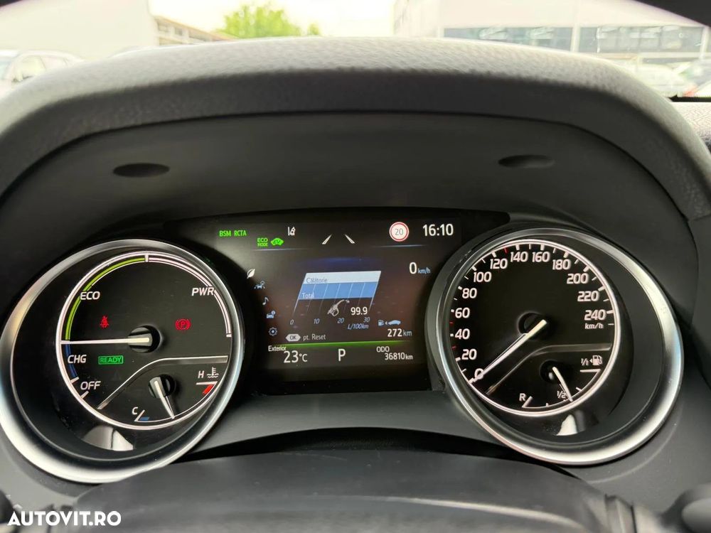 Toyota Camry 2.5 Exclusive - 35