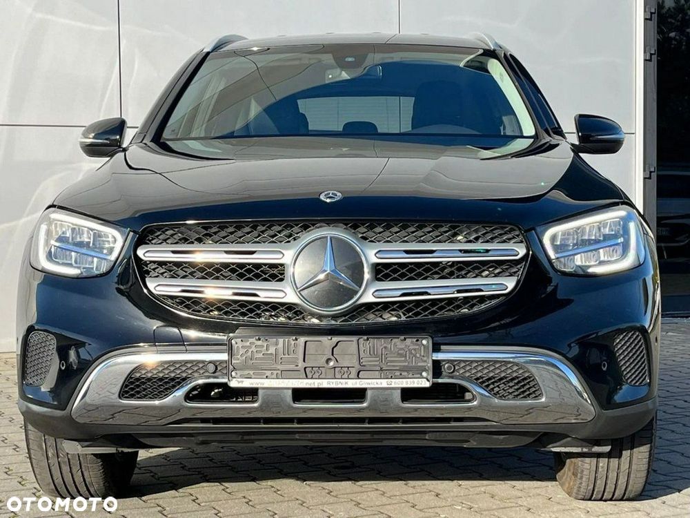 Mercedes-Benz GLC 300 e 4-Matic Avantgarde - 3