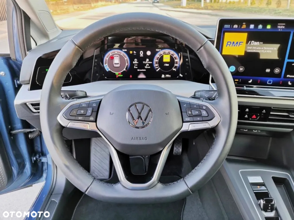 Volkswagen Golf - 9
