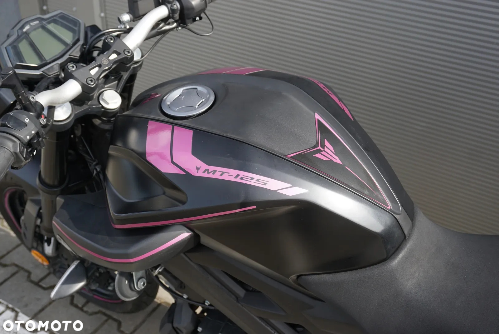 Yamaha MT - 17