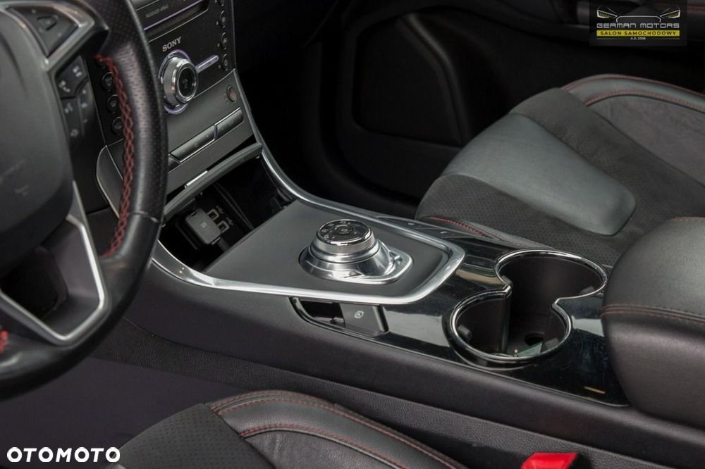 Ford S-Max - 24