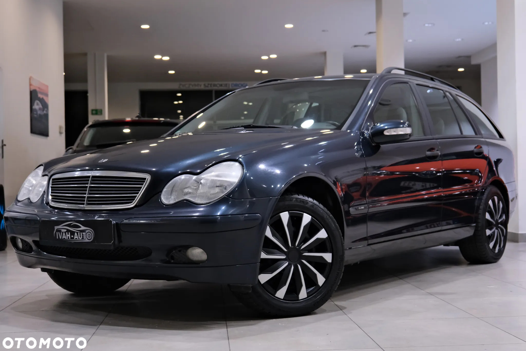 Mercedes-Benz Klasa C 180 T Kompressor Automatik Classic - 17