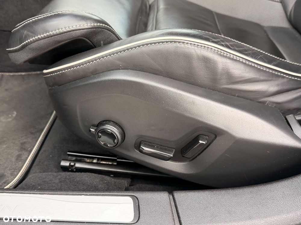 Volvo S60 T4 R-Design - 22