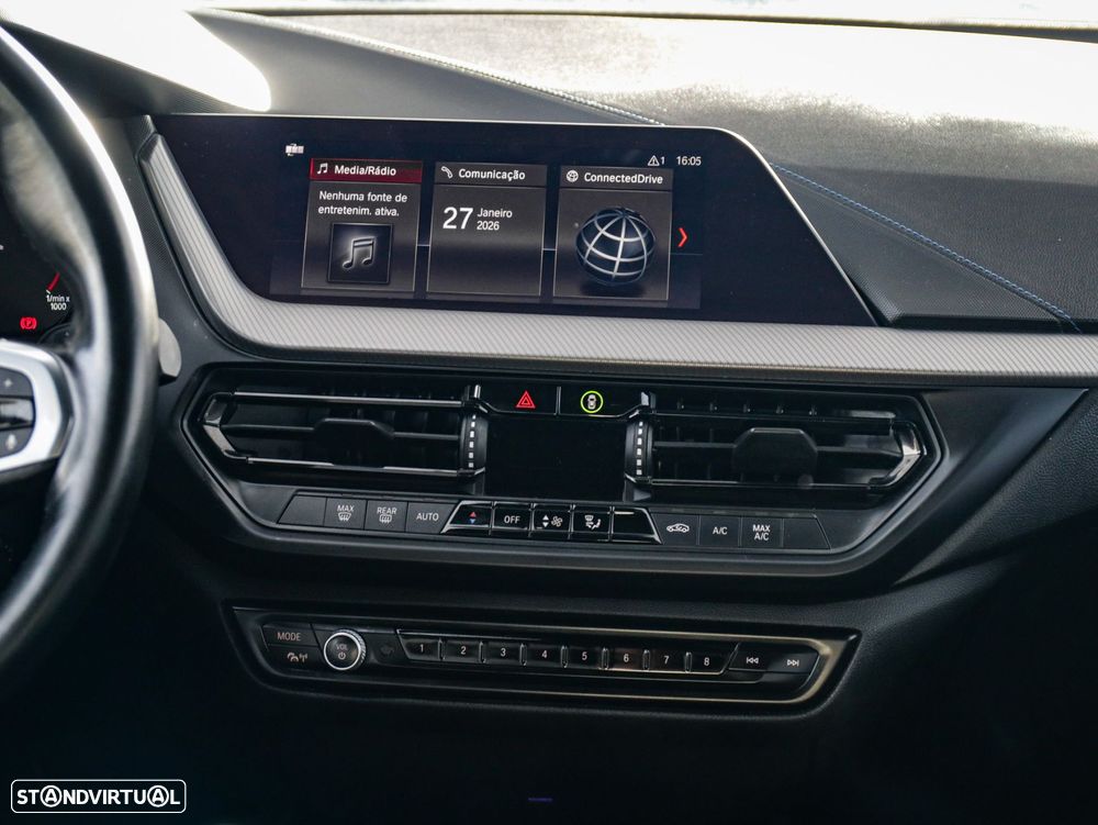 BMW 116 d Pack Desportivo M - 29