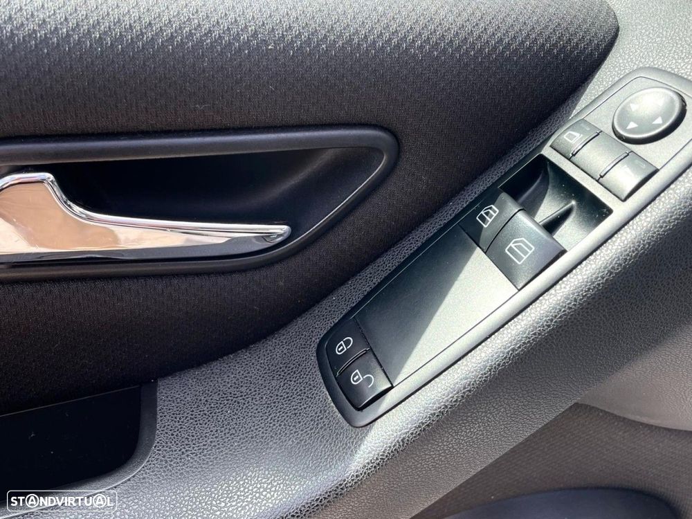 Mercedes-Benz A 160 CDI Classic - 13