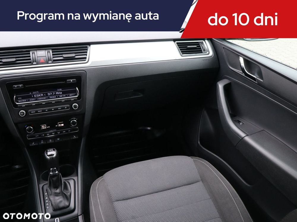 Skoda RAPID - 10