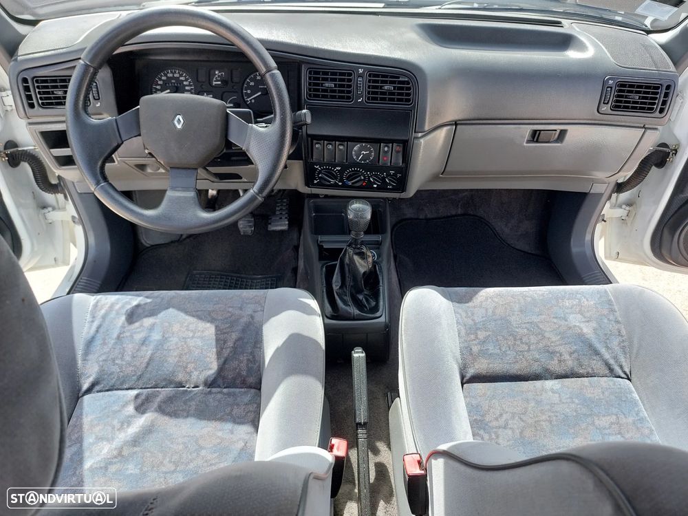 Renault 19 1.4 RTi - 17