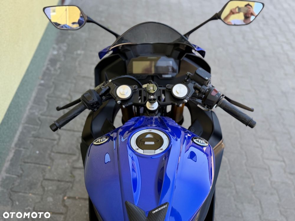 Yamaha YZF - 18