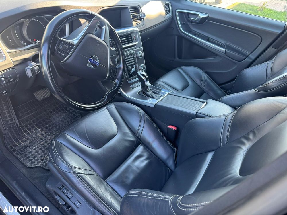 Volvo V60 - 13