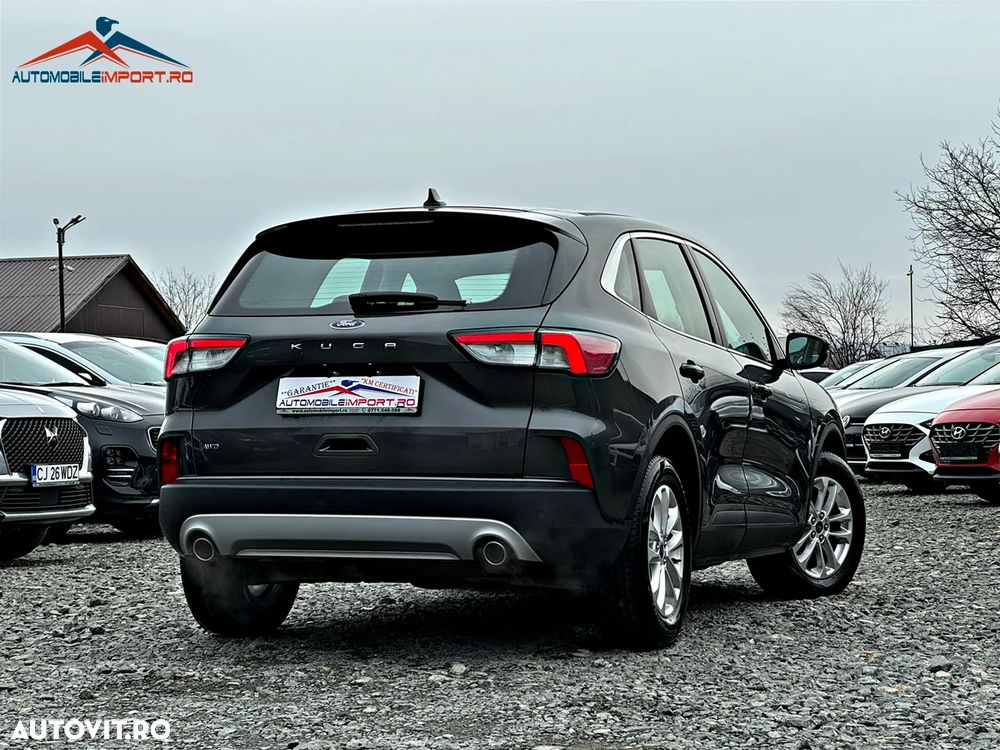 Ford Kuga 2.0 EcoBlue 4x4 Aut. TITANIUM - 4