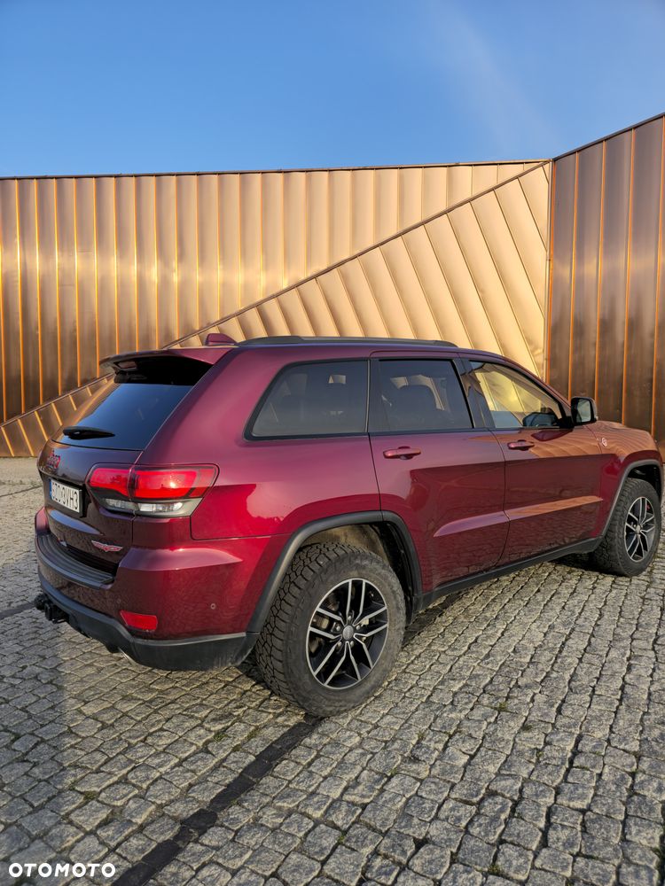 Jeep Grand Cherokee - 10