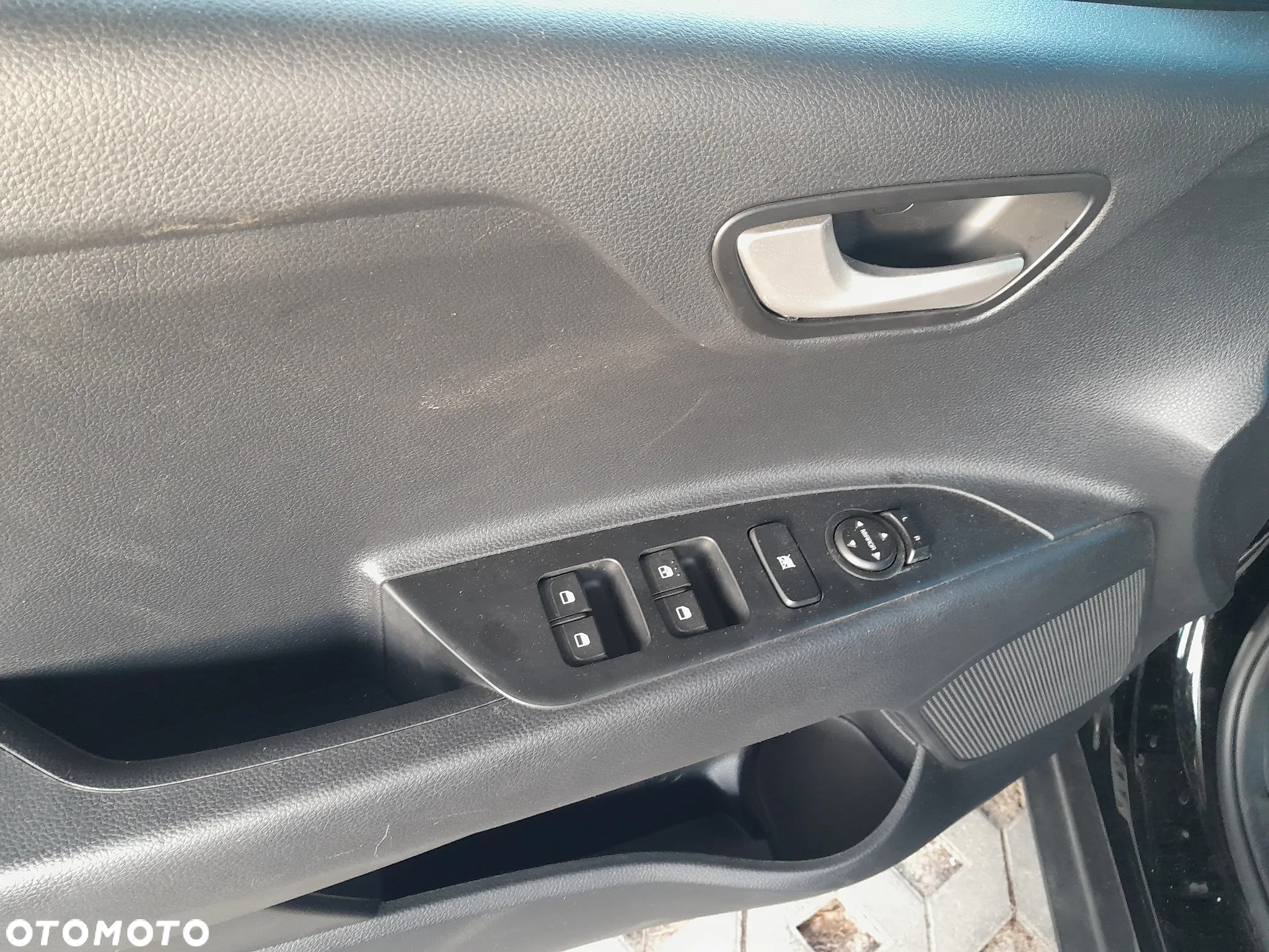 Kia Stonic 1.0 T-GDI GT Line - 5