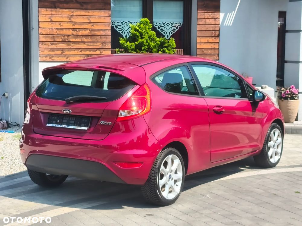 Ford Fiesta 1.25 Ghia - 19