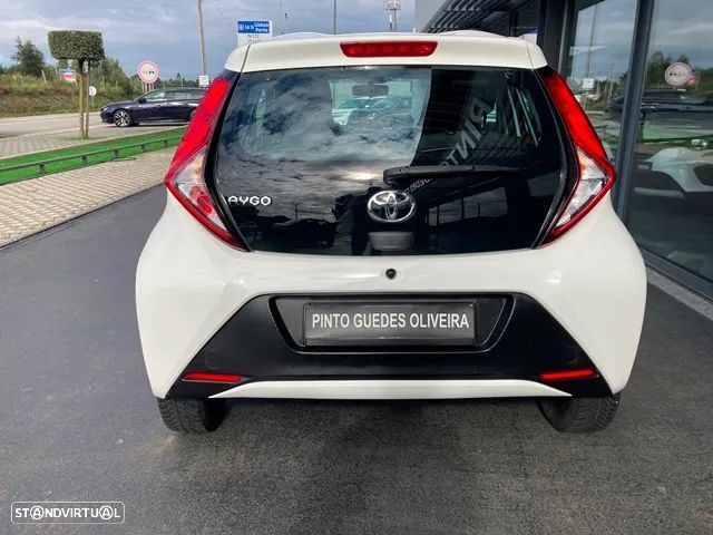 Toyota Aygo 1.0 - 6